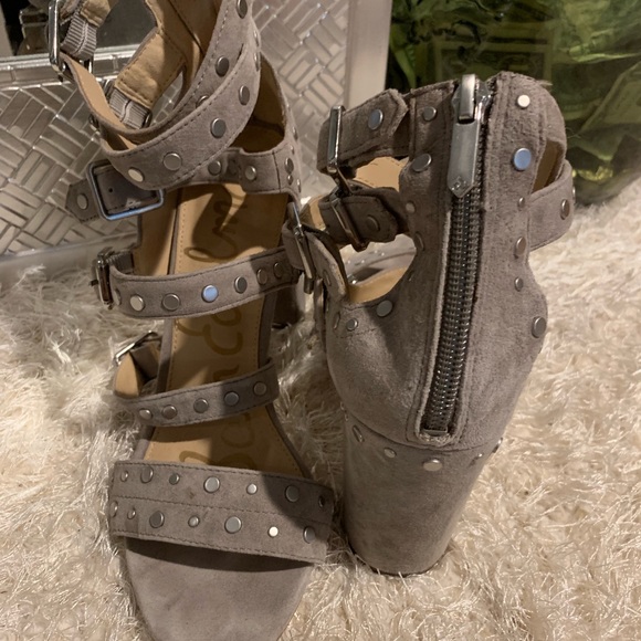 Shoes - Picture 2 of 2